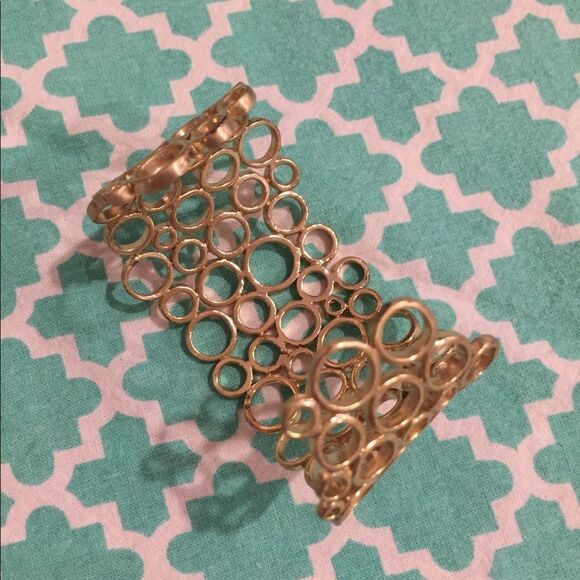 Gold Circle Cuff Bracelet - Picture 3 of 3
